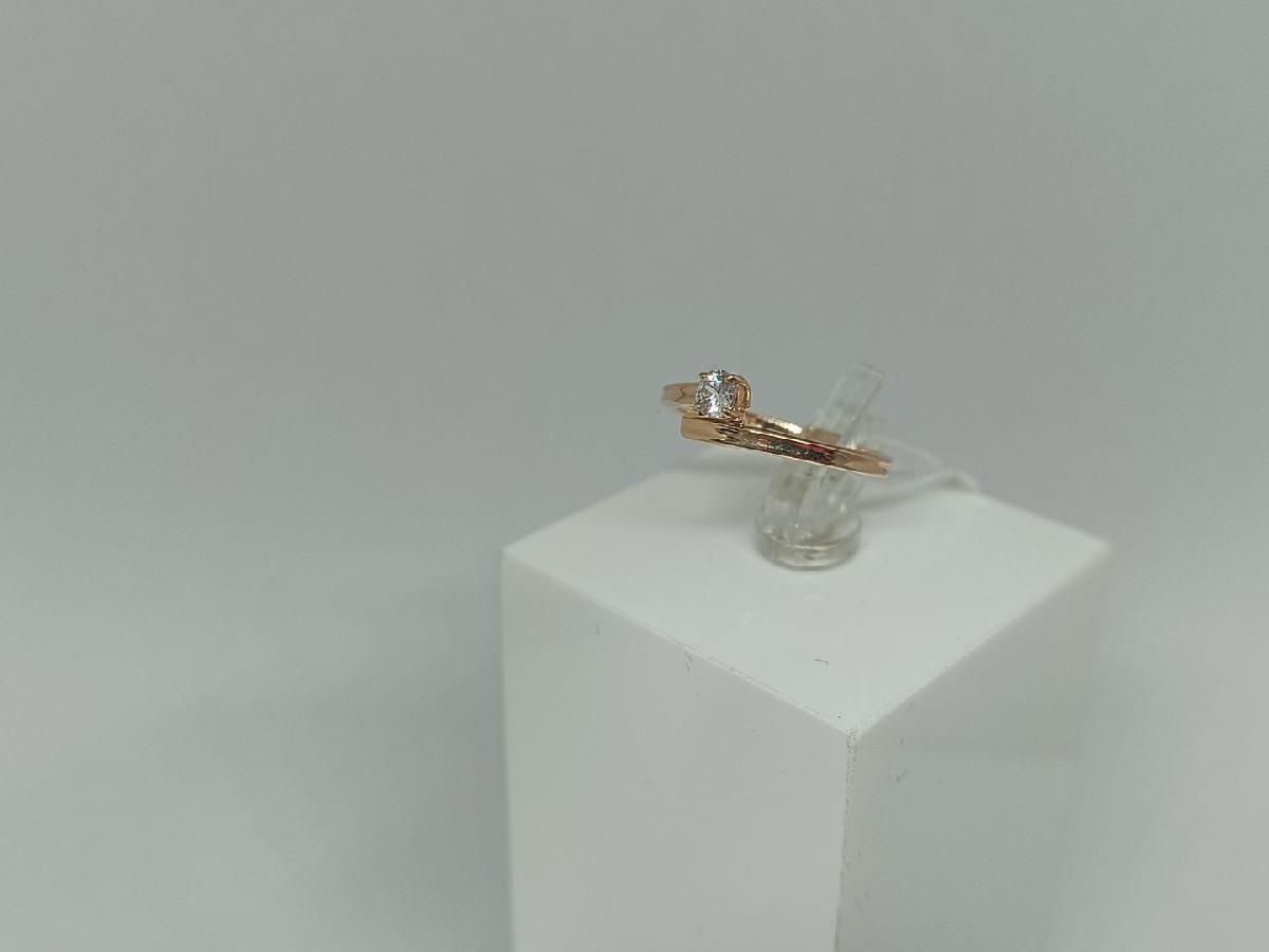 КОЛКМ585 КОЛЬЦО С КАМНЕМ (Au 585)