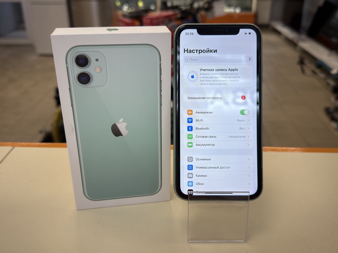 Смартфон Apple iPhone 11 64Gb
