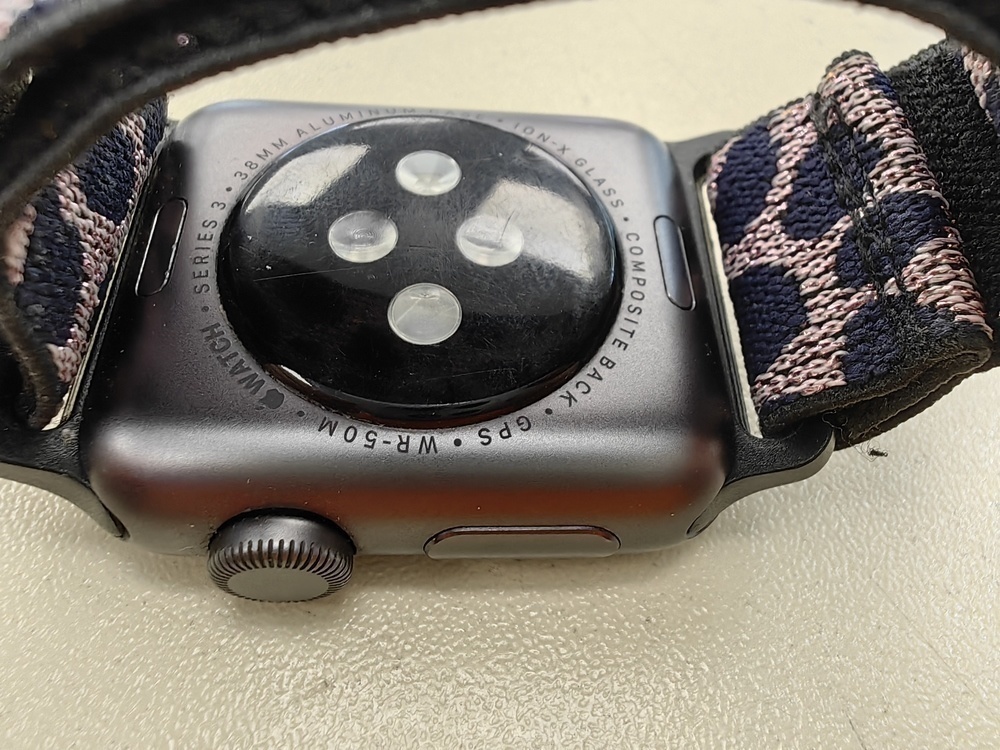 Смарт-часы Apple Watch Series 3 38 мм