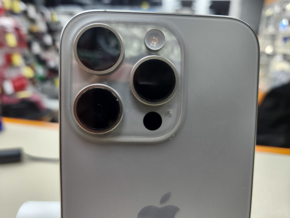 Смартфон Apple Iphone 15 Pro 128Gb