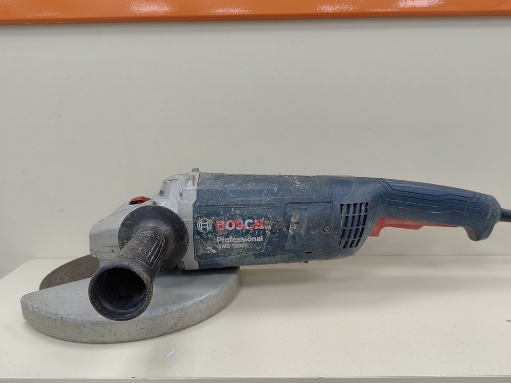 Угловая шлифмашина Bosch GWS 2200