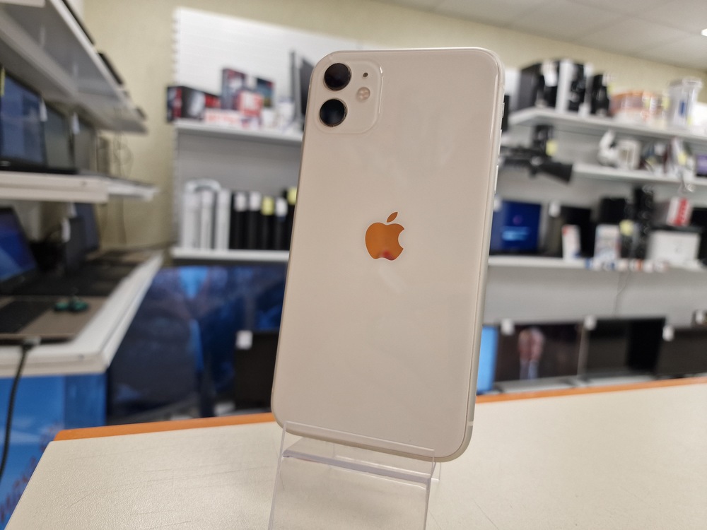 Смартфон Apple iPhone 11 128Gb