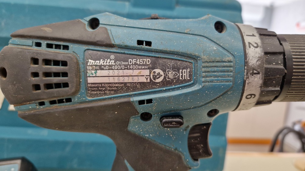 Шуруповерт Makita DF457D