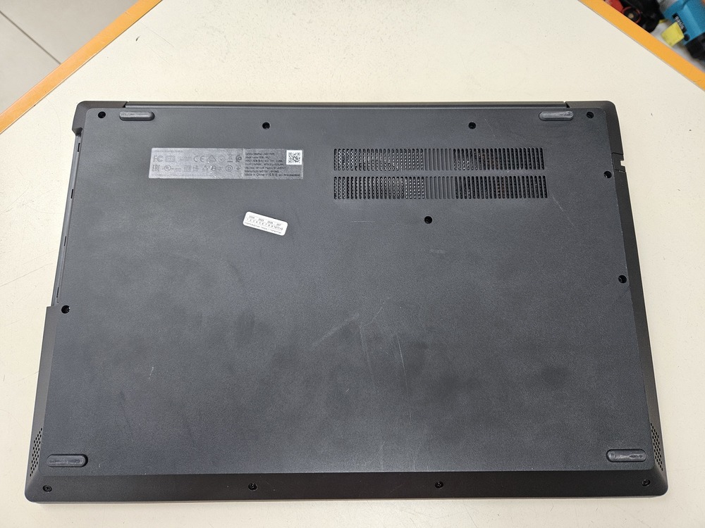 Ноутбук Lenovo; Ryzen 5 3500U, Radeon Vega 8, 12 Гб, 240 Гб, 1 Tb