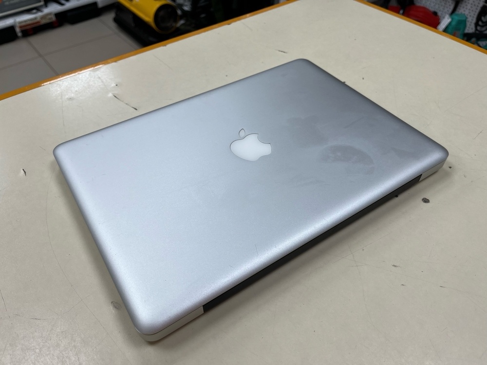 Ноутбук Apple MacBook Pro 13  (A1278) 2011