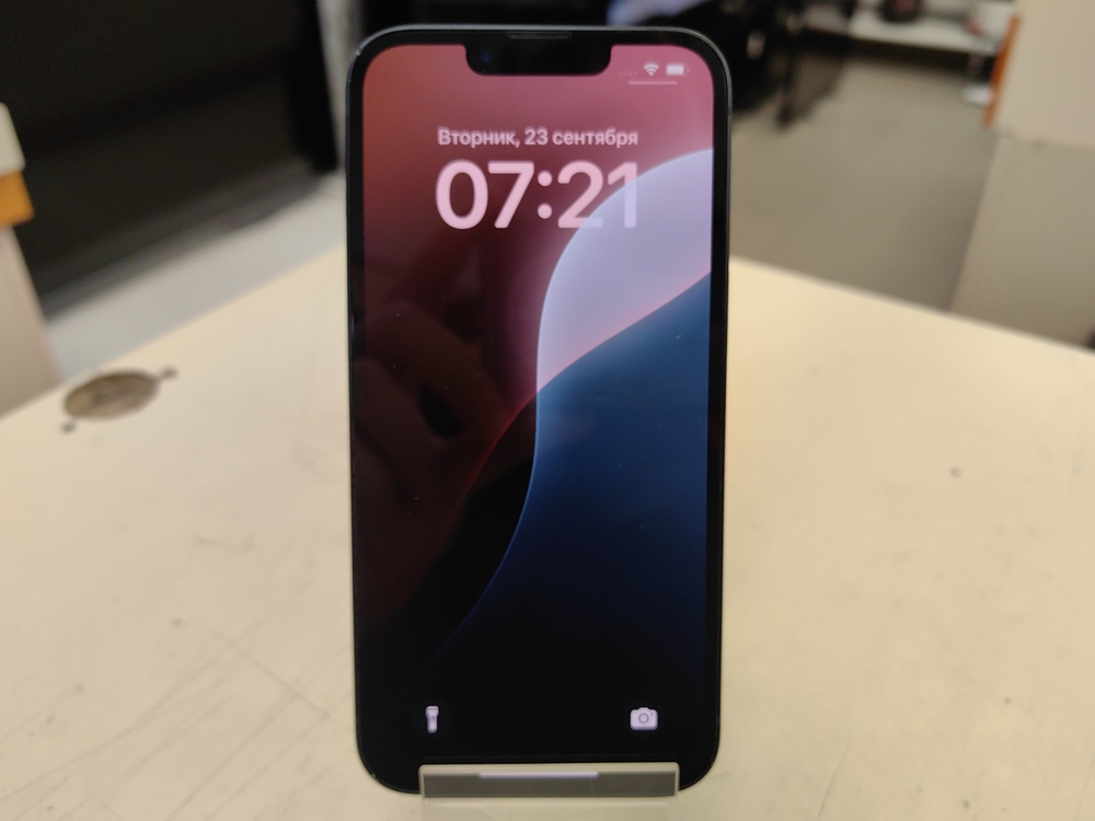 Смартфон Apple iPhone 13 128Gb