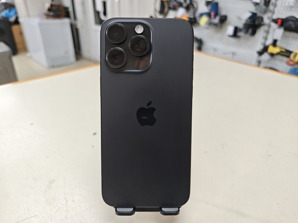 Смартфон Apple iPhone 15 Pro Max 256Gb