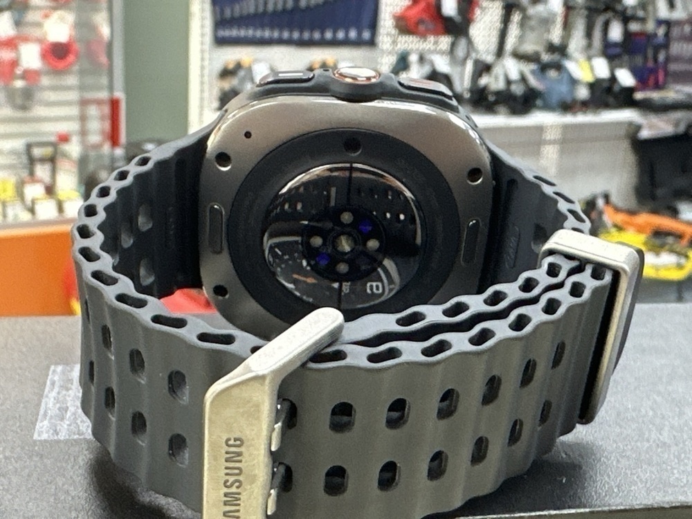 Смарт-часы Samsung Galaxy Watch Ultra 47мм LTE