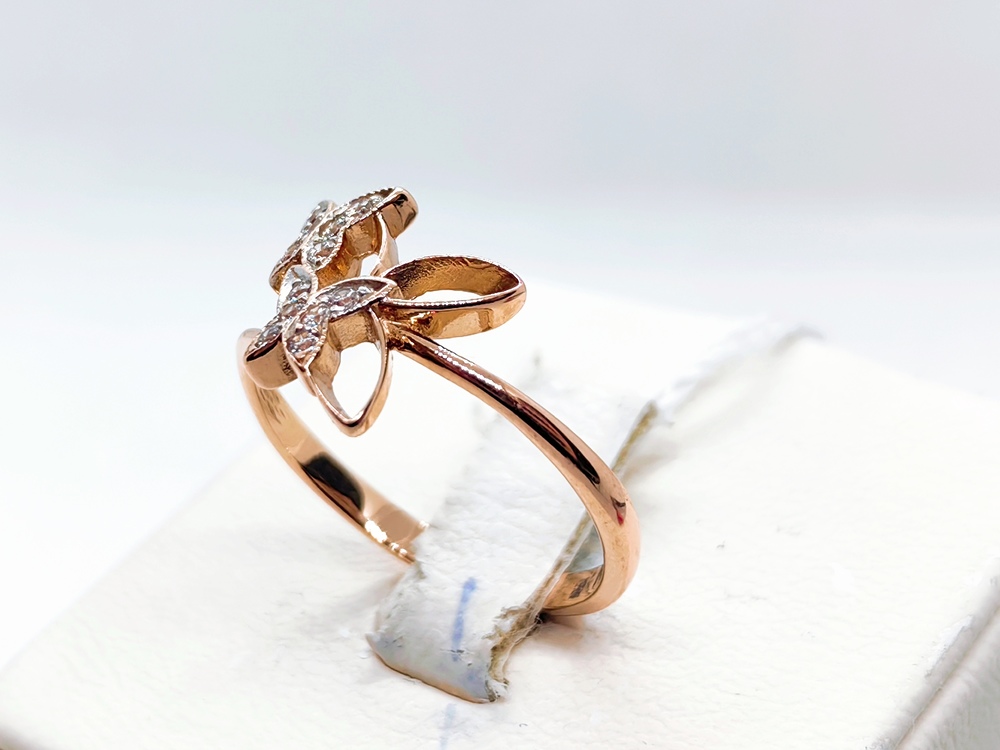 КОЛЬЦО С КАМНЯМИ (Au 585)