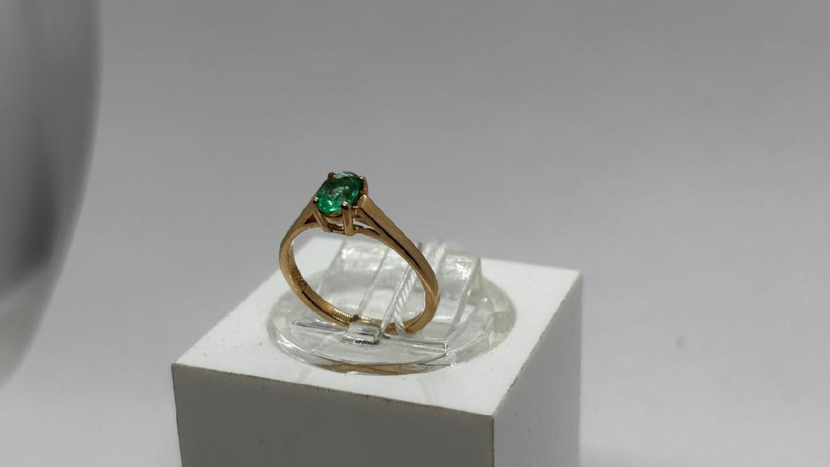 КОЛКМИ585 КОЛЬЦО С КАМНЯМИ (Au 585)