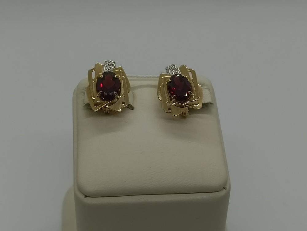 СКМИ585 СЕРЬГИ С КАМНЯМИ (Au 585)