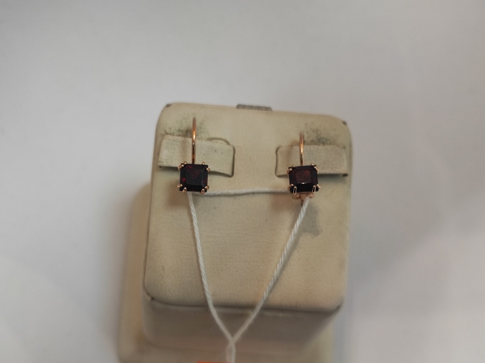 СКМ585 СЕРЬГИ С КАМНЕМ (Au 585)