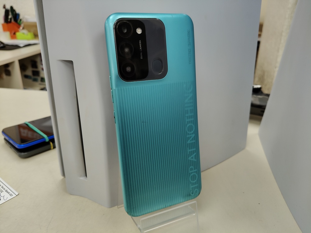 Смартфон Tecno Spark GO 2022 2/32
