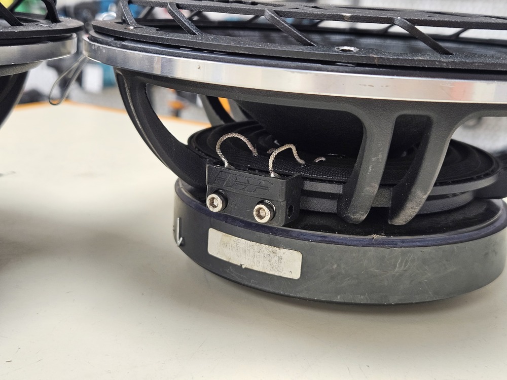 Автоакустика передняя Apocalypse AP-M81AC