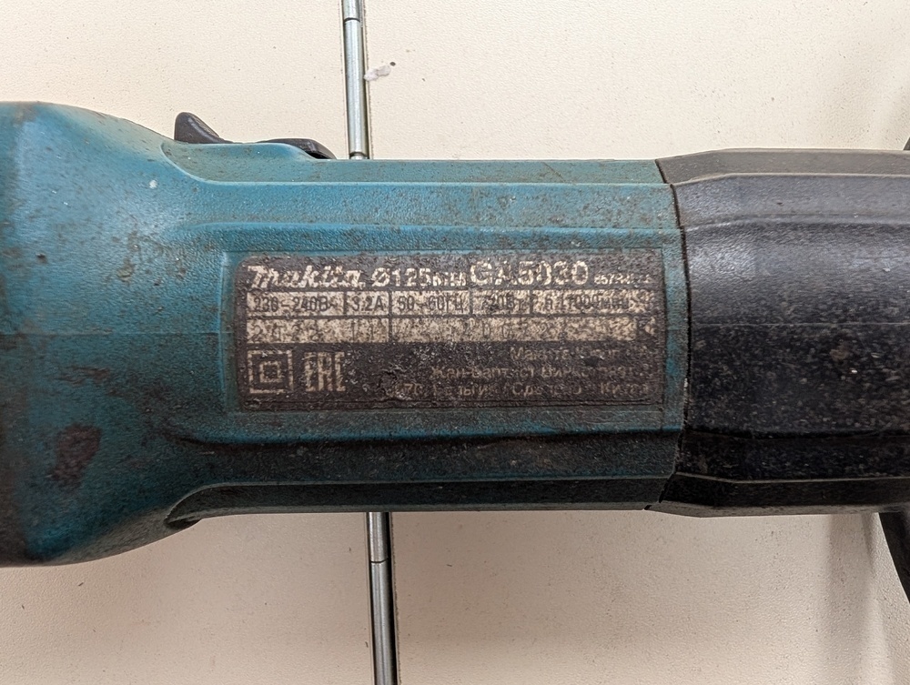 Угловая шлифмашина Makita GA5030