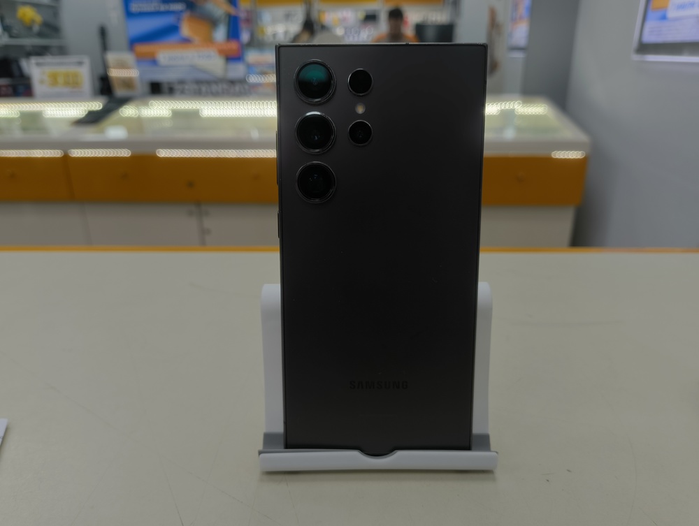 Смартфон Samsung Galaxy S24 Ultra 12/256