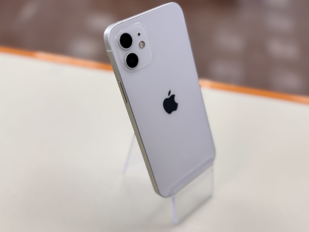 Смартфон Apple iPhone 12 64Gb