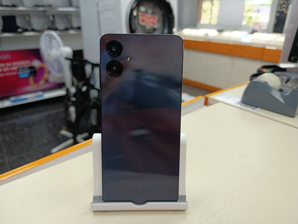 Смартфон Samsung Galaxy A06 6/128
