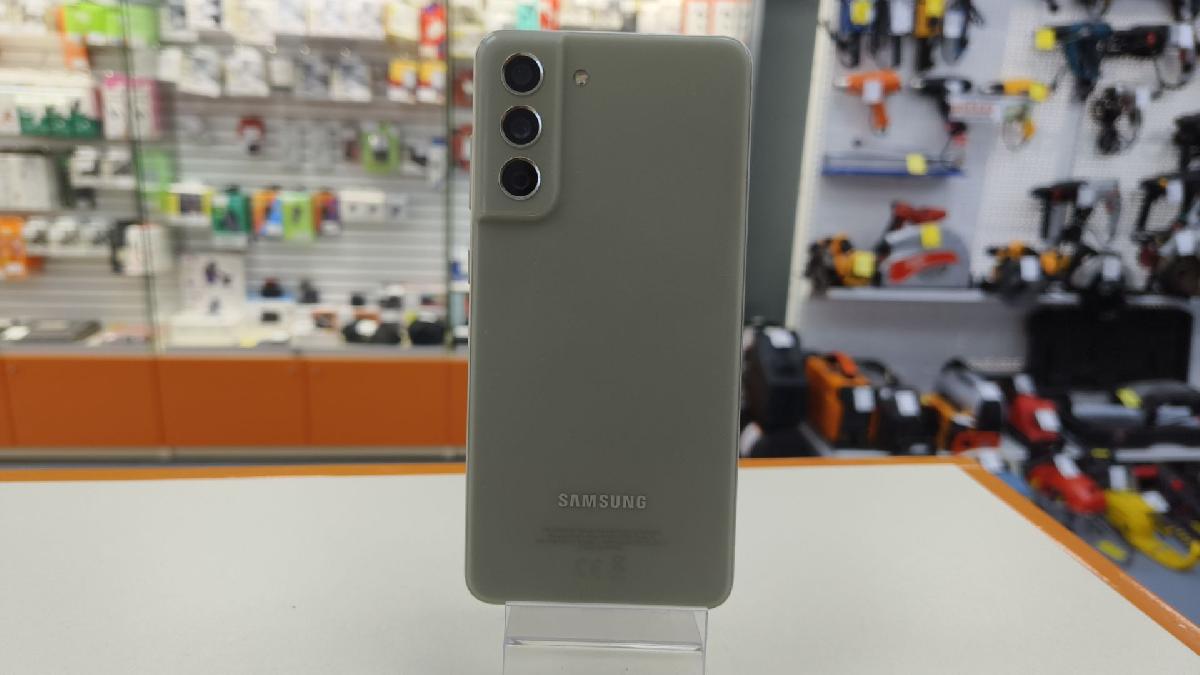 Смартфон Samsung Galaxy S21 FE 8/256