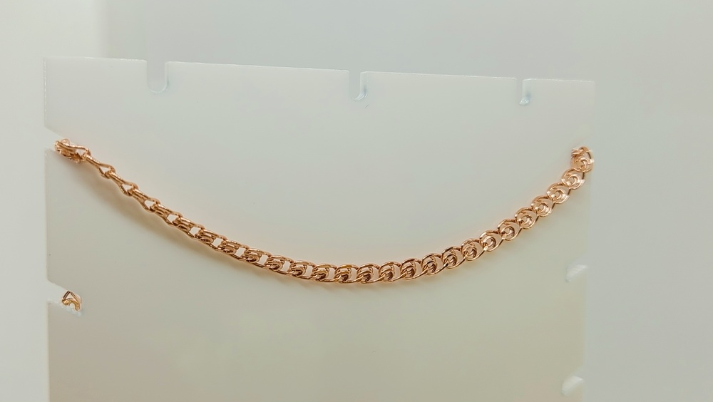 ЦЕПЬ ПУСТОТЕЛАЯ Лав (Au 585)