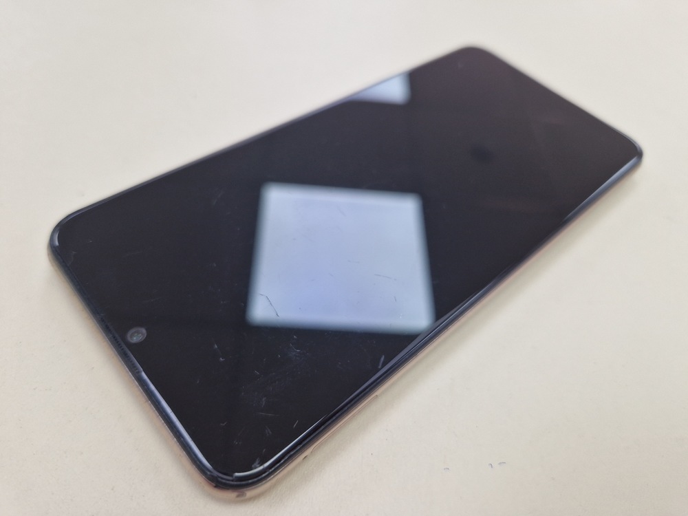 Смартфон Vivo Y19