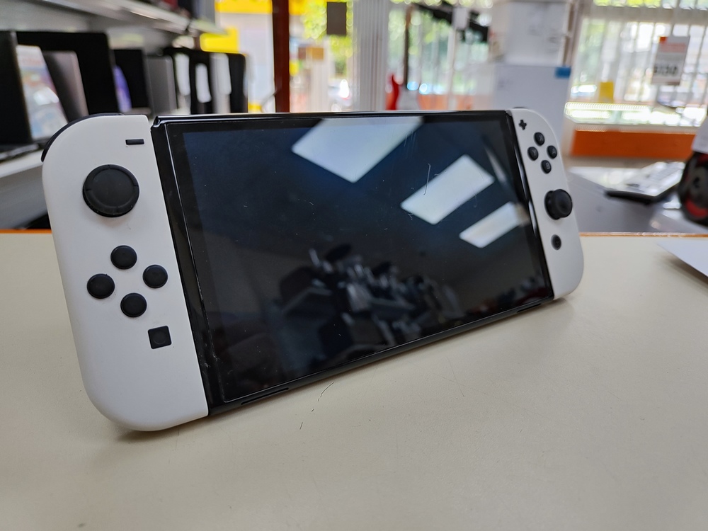 Игровая приставка Nintendo Switch Oled
