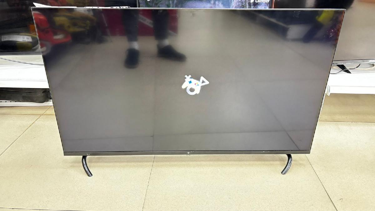 LED Телевизор Dexp 40FCS1
