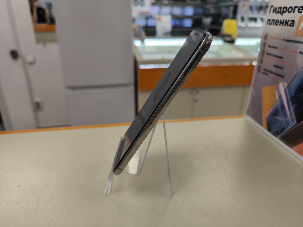 Смартфон Apple iPhone 11 Pro Max 64Gb