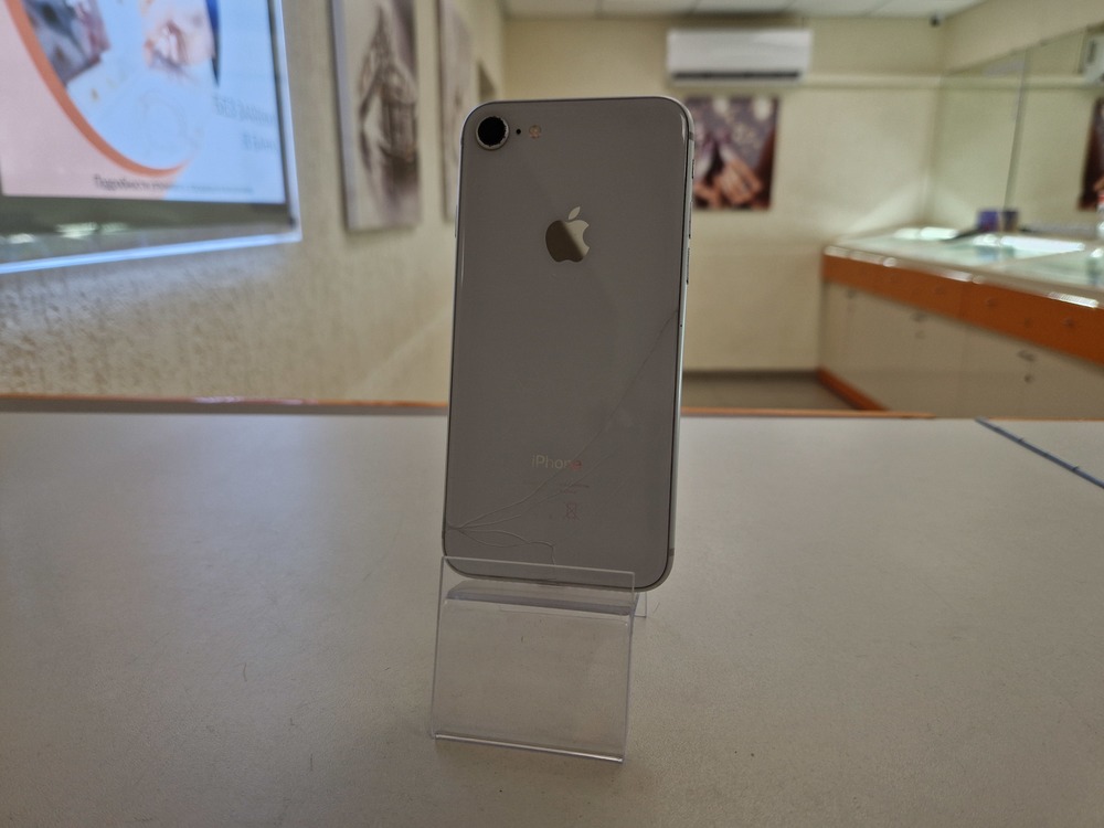 Смартфон Apple iPhone 8 64Gb
