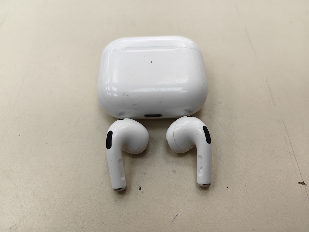 Наушники беспроводные Apple AirPods 3 Lightning