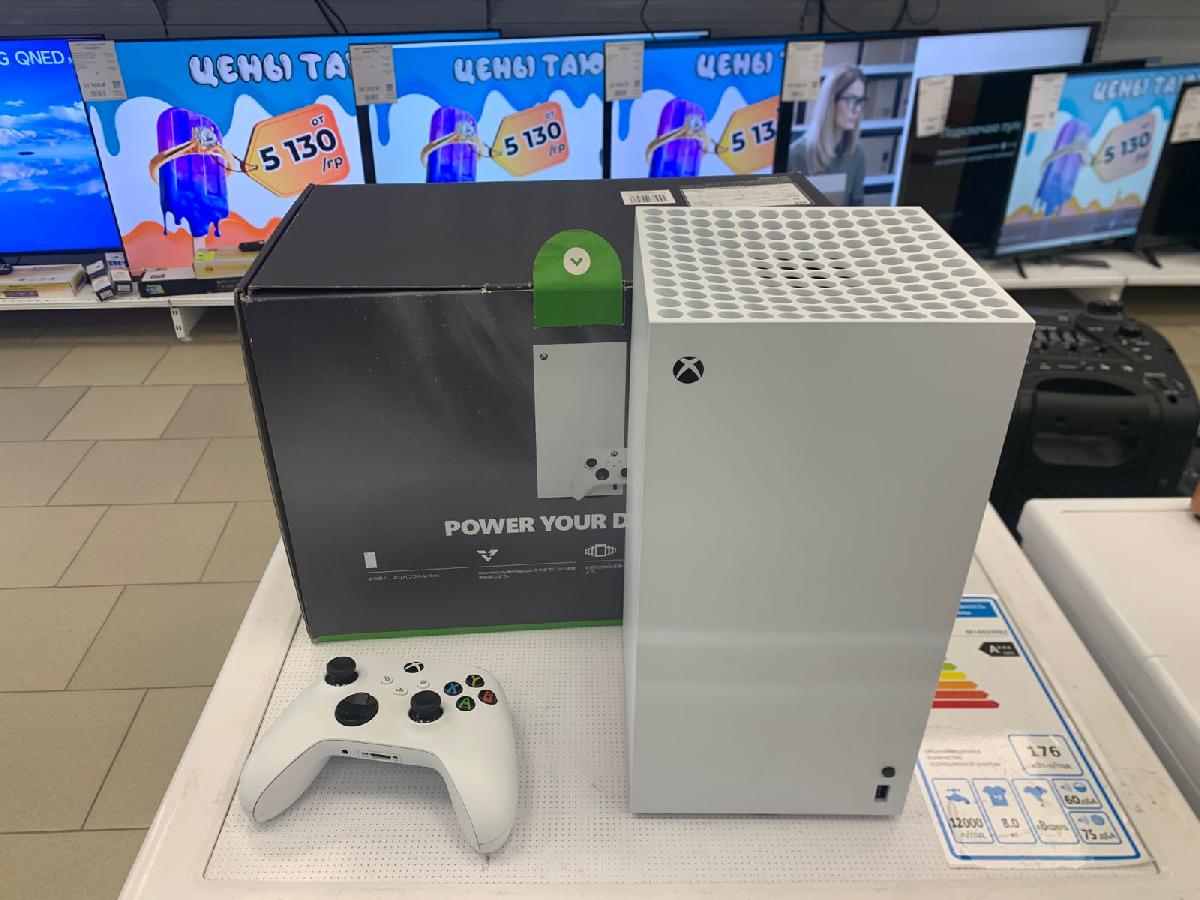 Игровая приставка Xbox Series X 1Tb