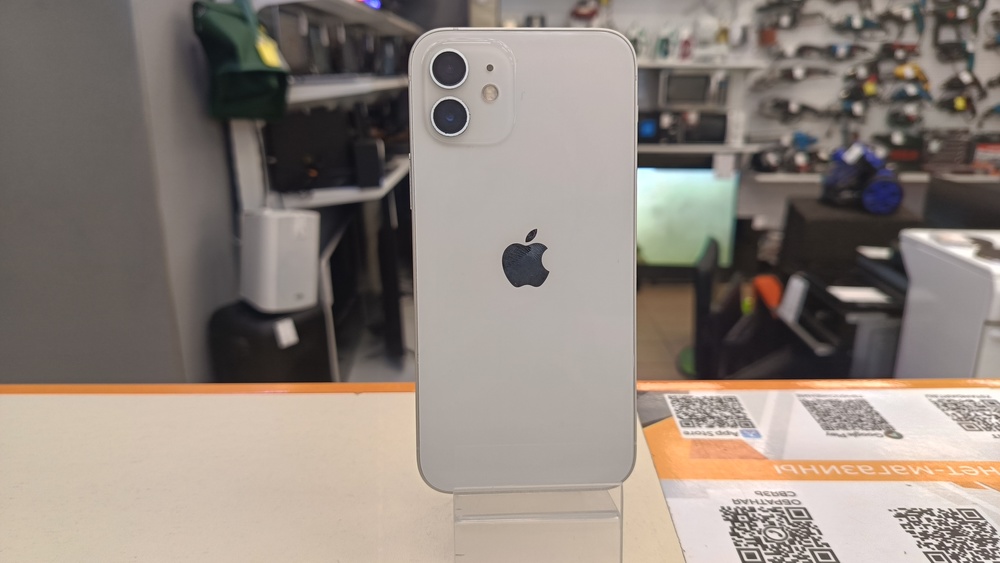 Смартфон Apple iPhone 12 256Gb