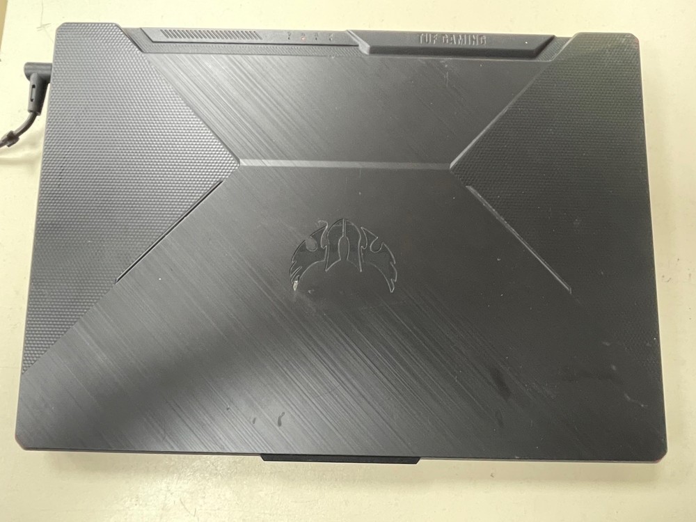 Ноутбук ASUS FX506I; Ryzen 5 4600H, GeForce GTX 1650, 8 Гб, 240 Гб, Нет