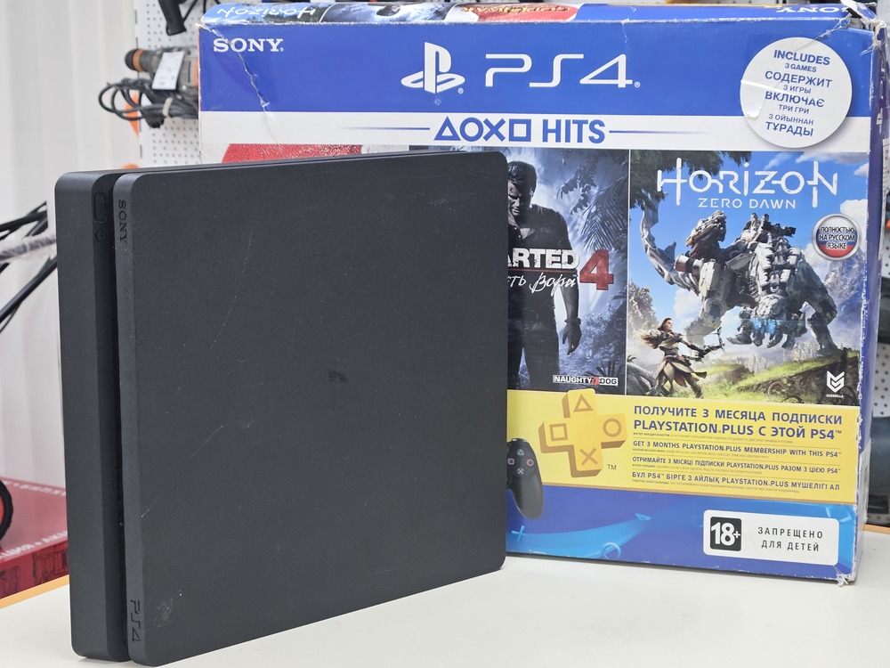 Игровая приставка PlayStation 4 Slim 500GB Игровая приставка PlayStation 4 Slim 500GB