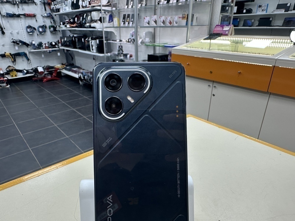 Смартфон Tecno Pova 7 5G 8/128