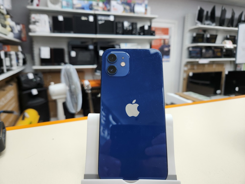 Смартфон Apple iPhone 12 64Gb