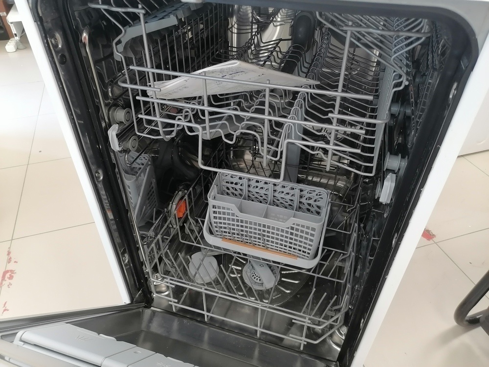 Посудомоечная машина Electrolux ESF43005W