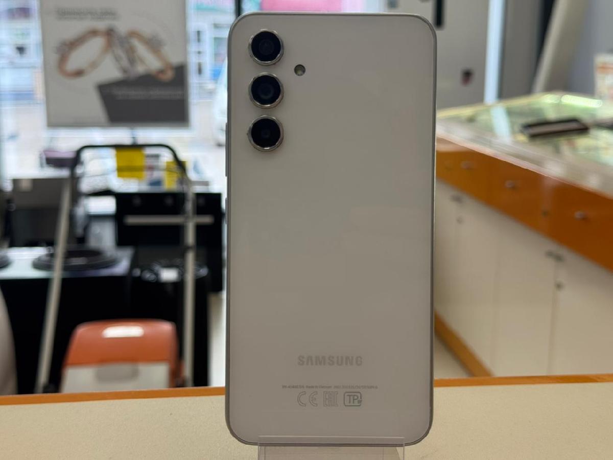 Смартфон Samsung Galaxy A54 6/128