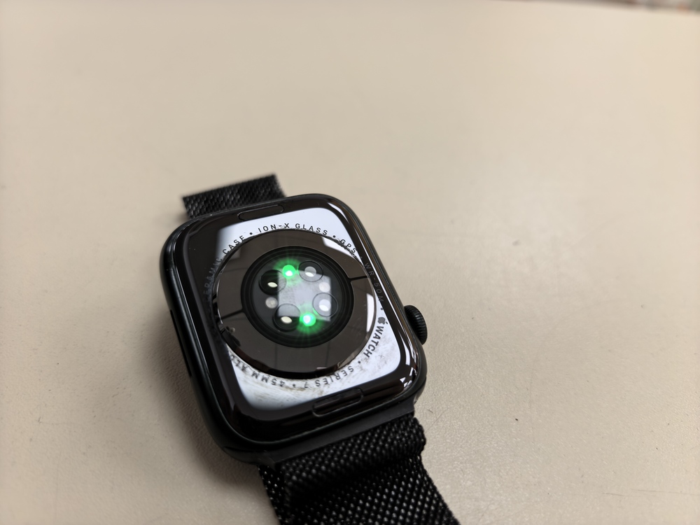 Смарт-часы Apple Watch Series 7 45mm
