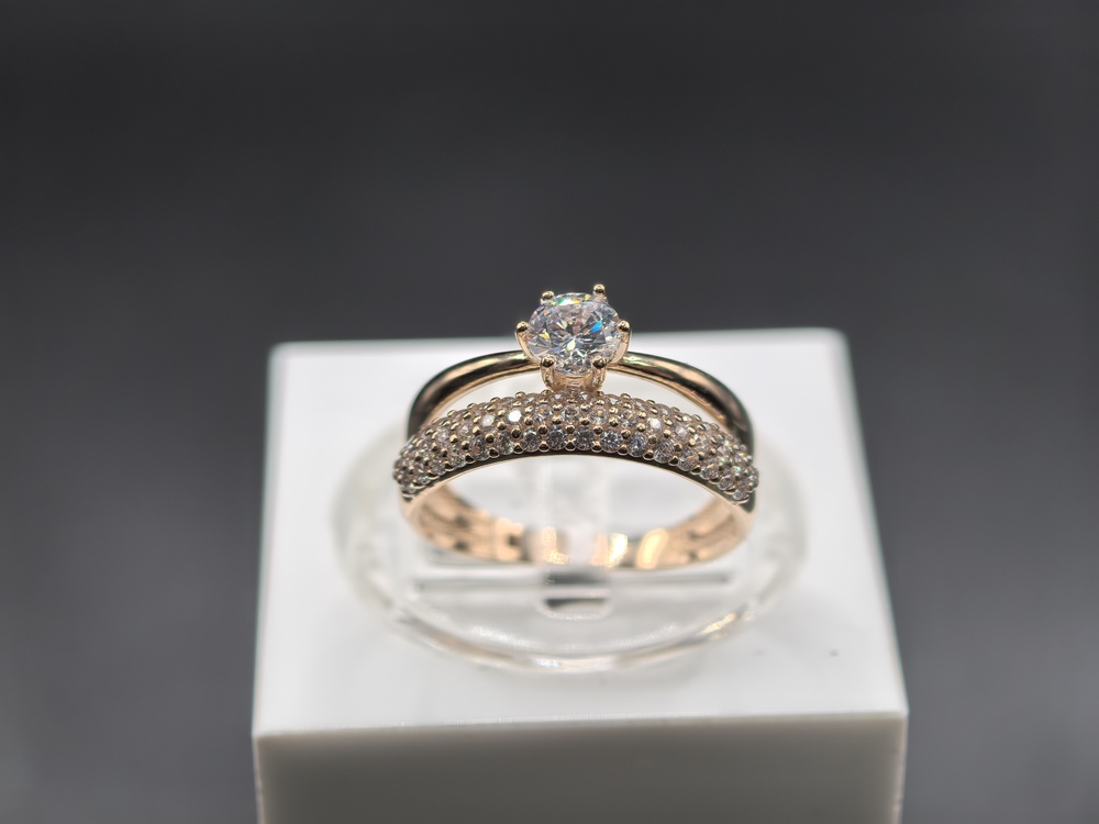 КОЛКМИ585 КОЛЬЦО С КАМНЯМИ (Au 585)