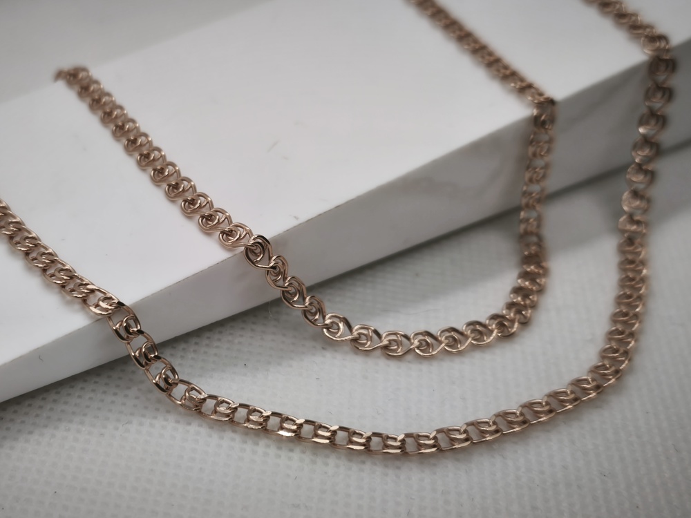 ЦЕПЬ ПУСТОТЕЛАЯ Лав (Au 585)