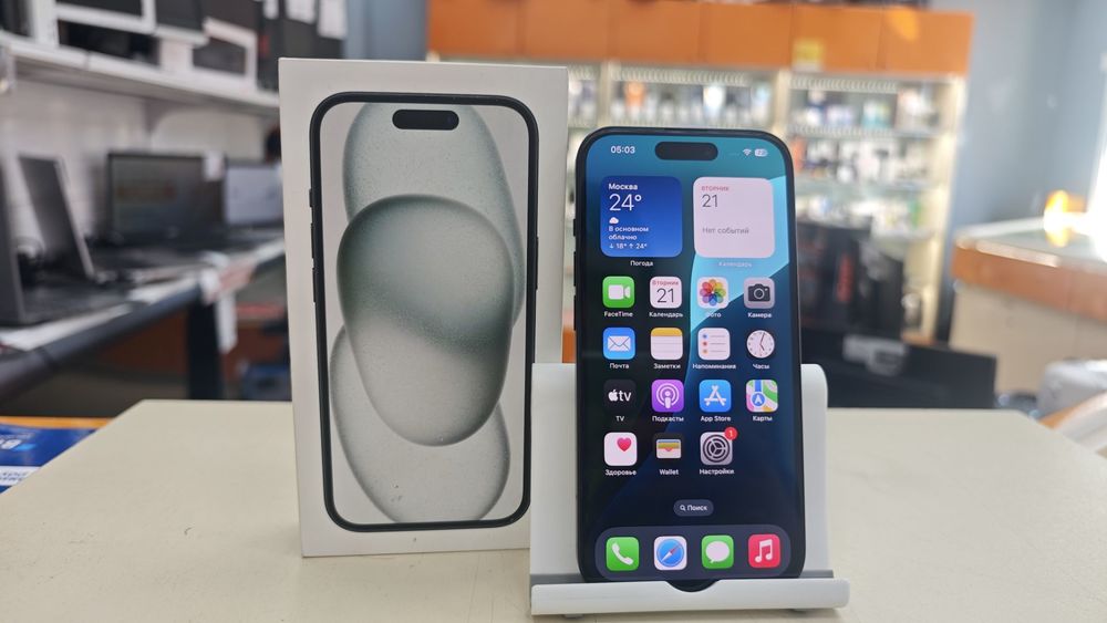 Смартфон Apple Iphone 15 128Gb