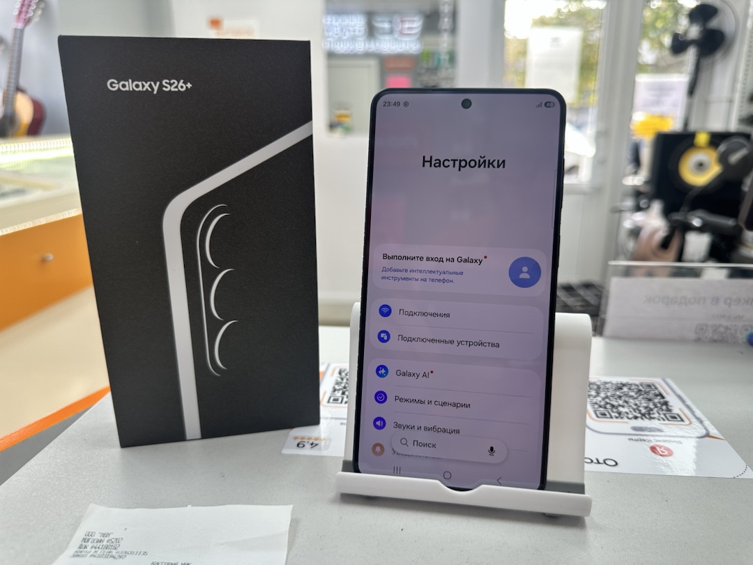 Смартфон Samsung Galaxy S26+ 12/256