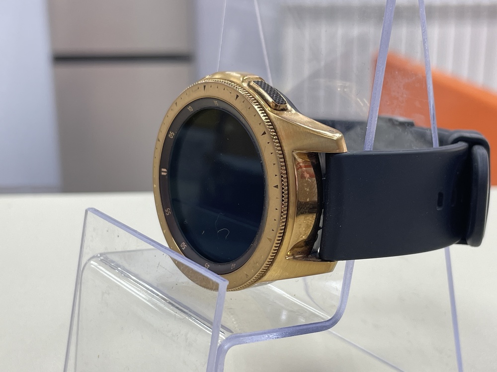 Смарт-часы Samsung Galaxy Watch