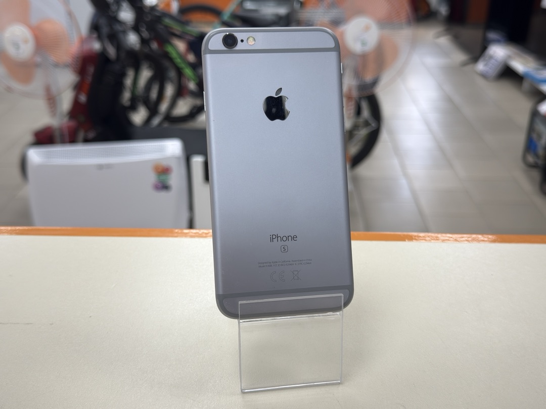 Смартфон Apple iPhone 6S 32Gb