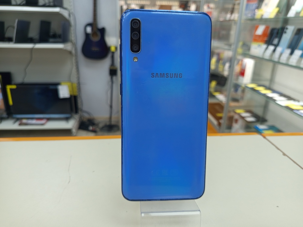 Смартфон Samsung Galaxy A70 6/128