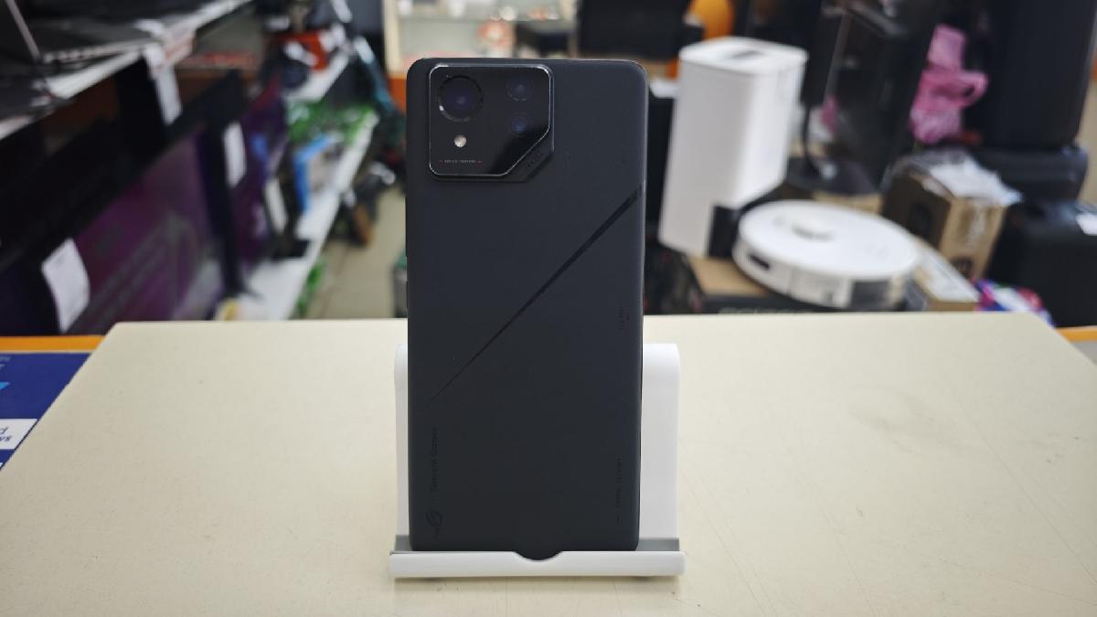 Смартфон Asus Rog Phone 8 Pro 16/512