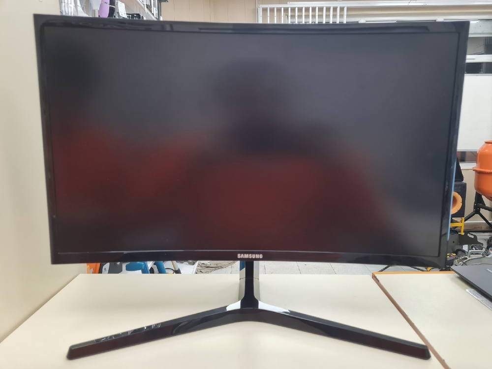 Монитор Samsung c24rg50fzi