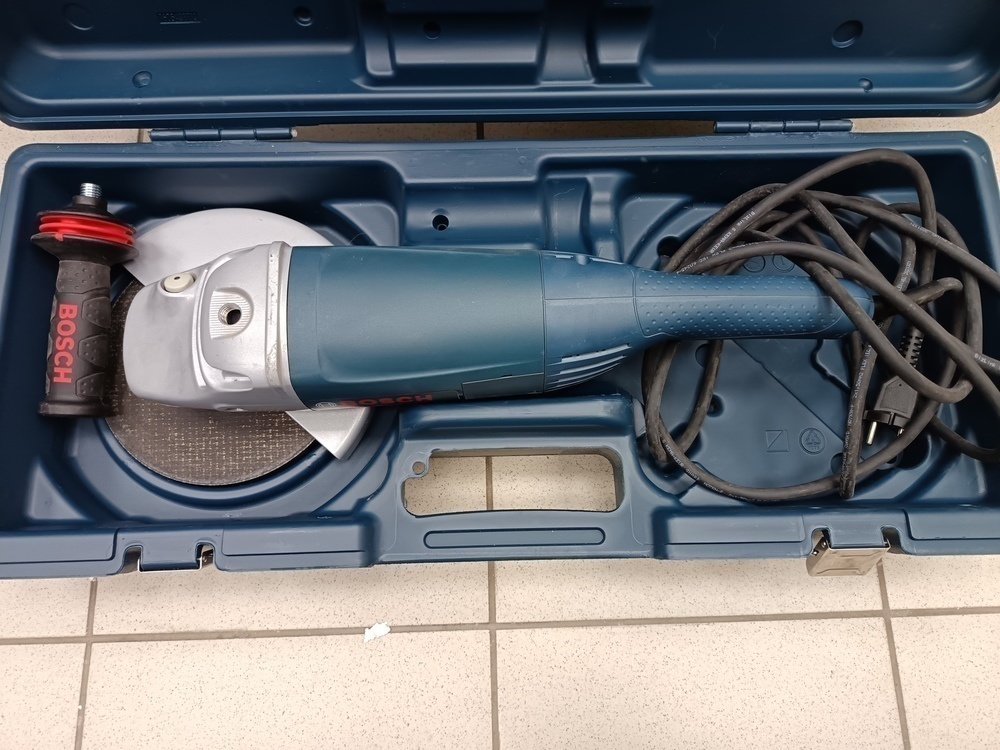 Угловая шлифмашина Bosch GWS 26-230 H