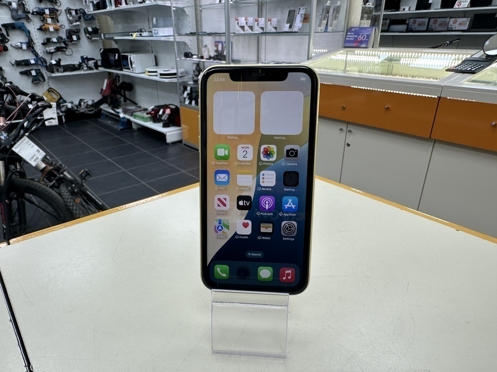 Смартфон Apple iPhone 11 64Gb
